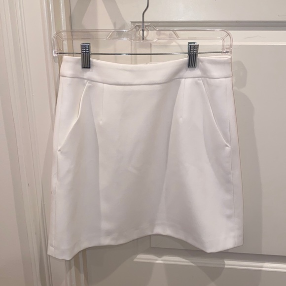 French Connection Whisper Short Skirt - Picture 1 of 1